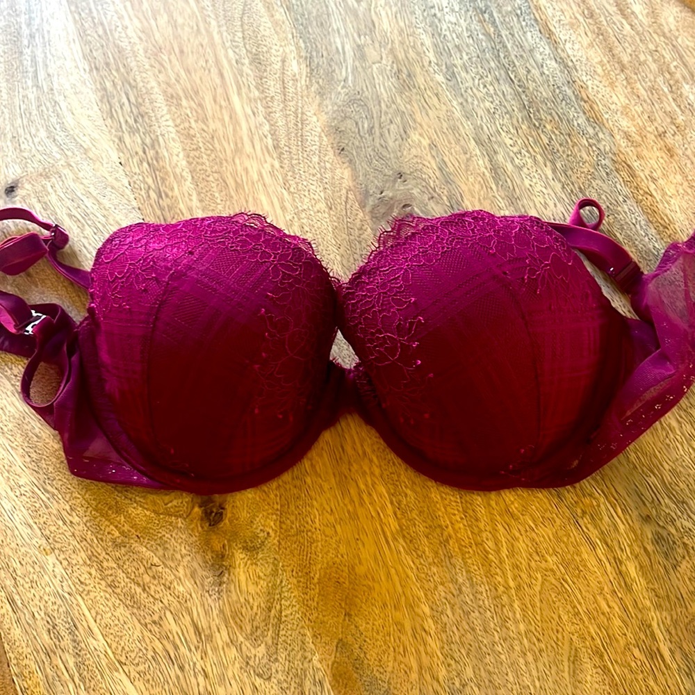 Victoria Secret excellent condition bra